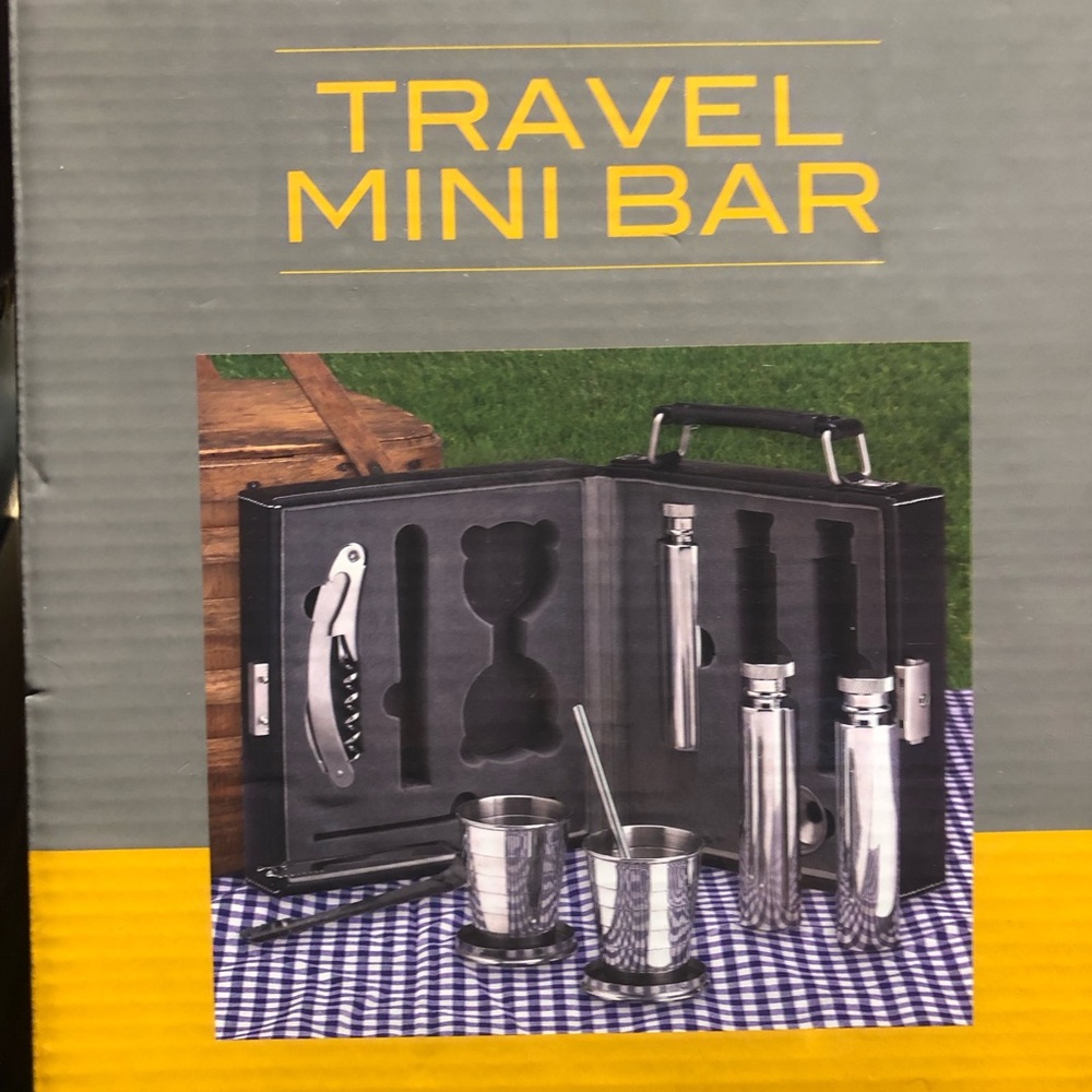 Travel Mini Bar - with carrying case New in box